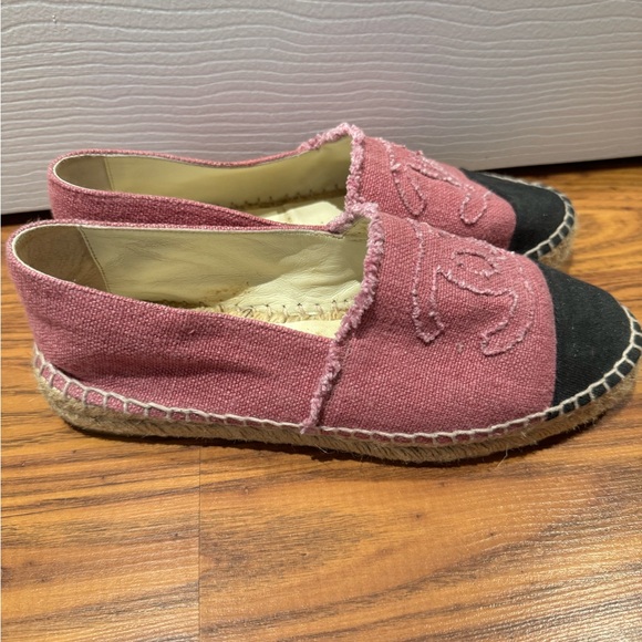 Chanel Espadrilles Size 39 - Picture 1 of 5